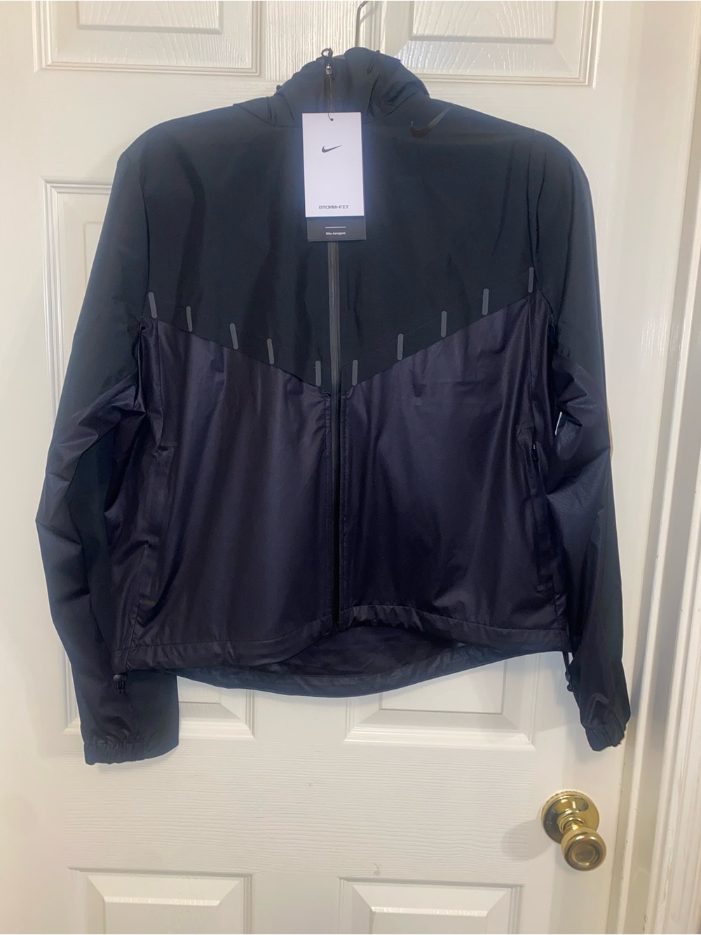 Nike AeroSwift Aerogami Women's Storm-FIT Running Jacket - Picture 2 of 12